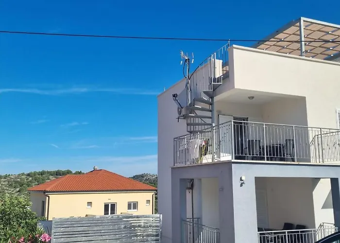 Matoc Apartments